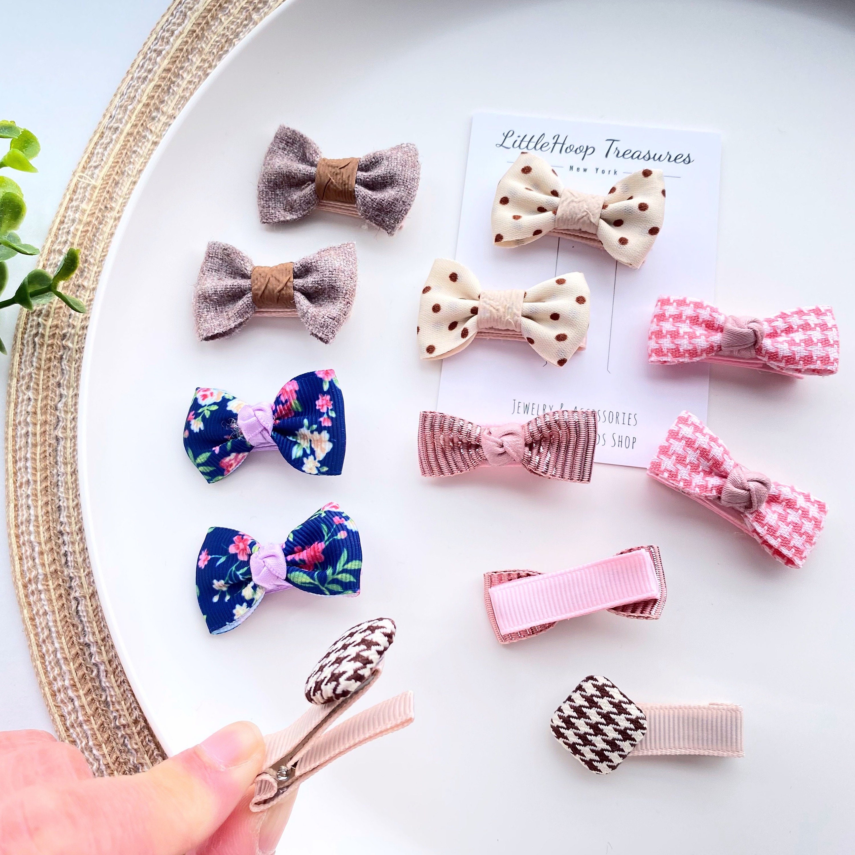 Bows for Littles Mini Crochet Clips Green