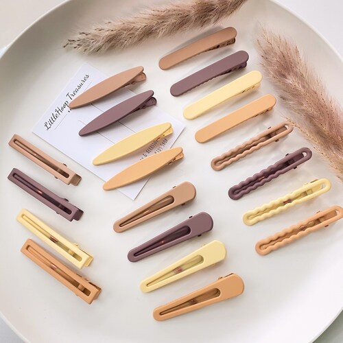 Matte Neutral Hair Clip | Metal Snap Hair Clip | Barrettes  display picture 1