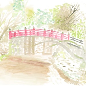Pode incluir: Pintura em aquarela de uma ponte vermelha sobre um riacho. A ponte tem um design curvo com postes verticais e uma grade. A paisagem circundante apresenta árvores e folhagens em tons de verde e marrom.