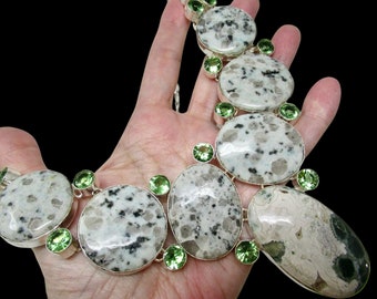 オーシャンジャスパー＆キウイジャスパー スターリングシルバーペンダントネックレス：ハートチャクラジュエリー