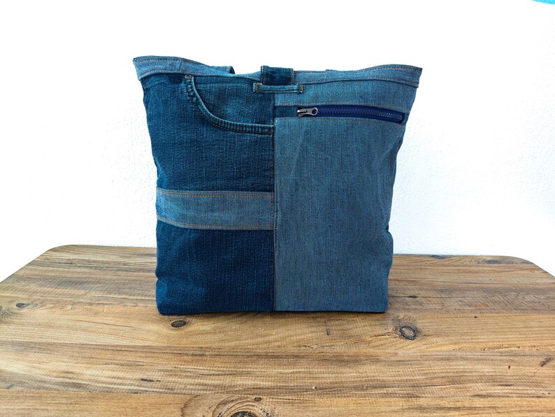 Wrangler Purse, Upcycled Jeans Umhängetasche, Geschenke aus recycelten Jeanstaschen Bild 5