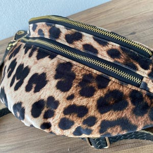 Bolso tote con estampado de leopardo: elegante y espacioso bolso de trabajo para mujer
