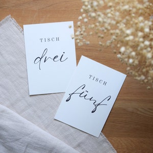 Números de mesa feitos de papel kraft branco-creme | Cartões de número de mesa para casamentos, batizados, aniversários | 10,5 x 14,8 cm | cartões de alta qualidade 300g/metro