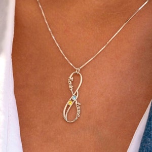 Collier mère infini avec deux prénoms et pierres de naissance - Bijoux prénom en argent sterling 925 - Cadeau fête des Mères pour grand-mère