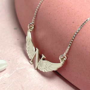 Collar con inicial de alas de ángel en plata de ley 925 - Joyas personalizadas para mujer - Regalo personalizado para novia