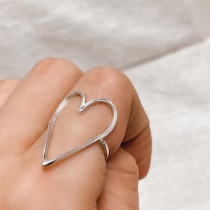 Öppen hjärtring i sterlingsilver, minimalistiska smycken med kärlekssymbol