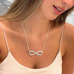Sterling Silver Infinity Name Necklace: Personalized Mom Jewelry