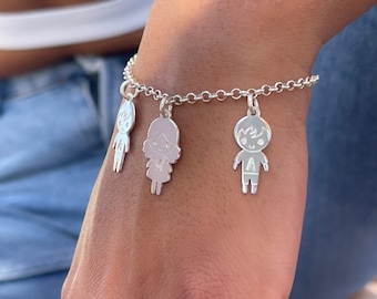 Mom Charm Bracelet with Kids Initials, Little Boy and Girl - Sterling Silver Rolo Chain | Family Name Jewelry - Mothers Day Gift for Grandma