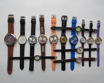 Lot of 14 assorted vintage watches - not running