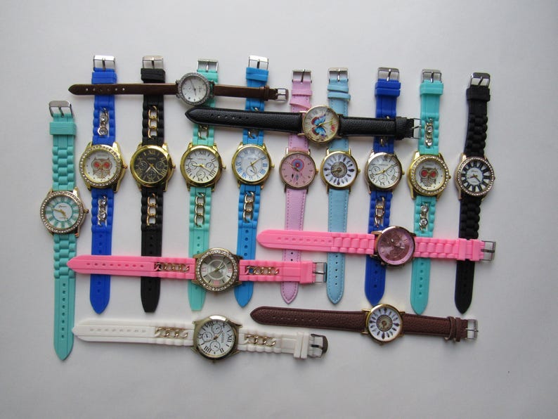 Lot de 16 montres vintage assorties - ne fonctionnent pas image 1