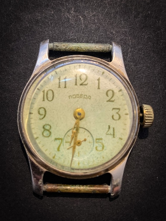 Vintage soviet mechanical POBEDA wrist watch. Auth