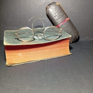 Antique Eyeglasses, Wire Rim Glasses, Vintage Optical Collectible, Antique Spectacles, Retro Eyeglasses, Optical History, Retro Eyewear