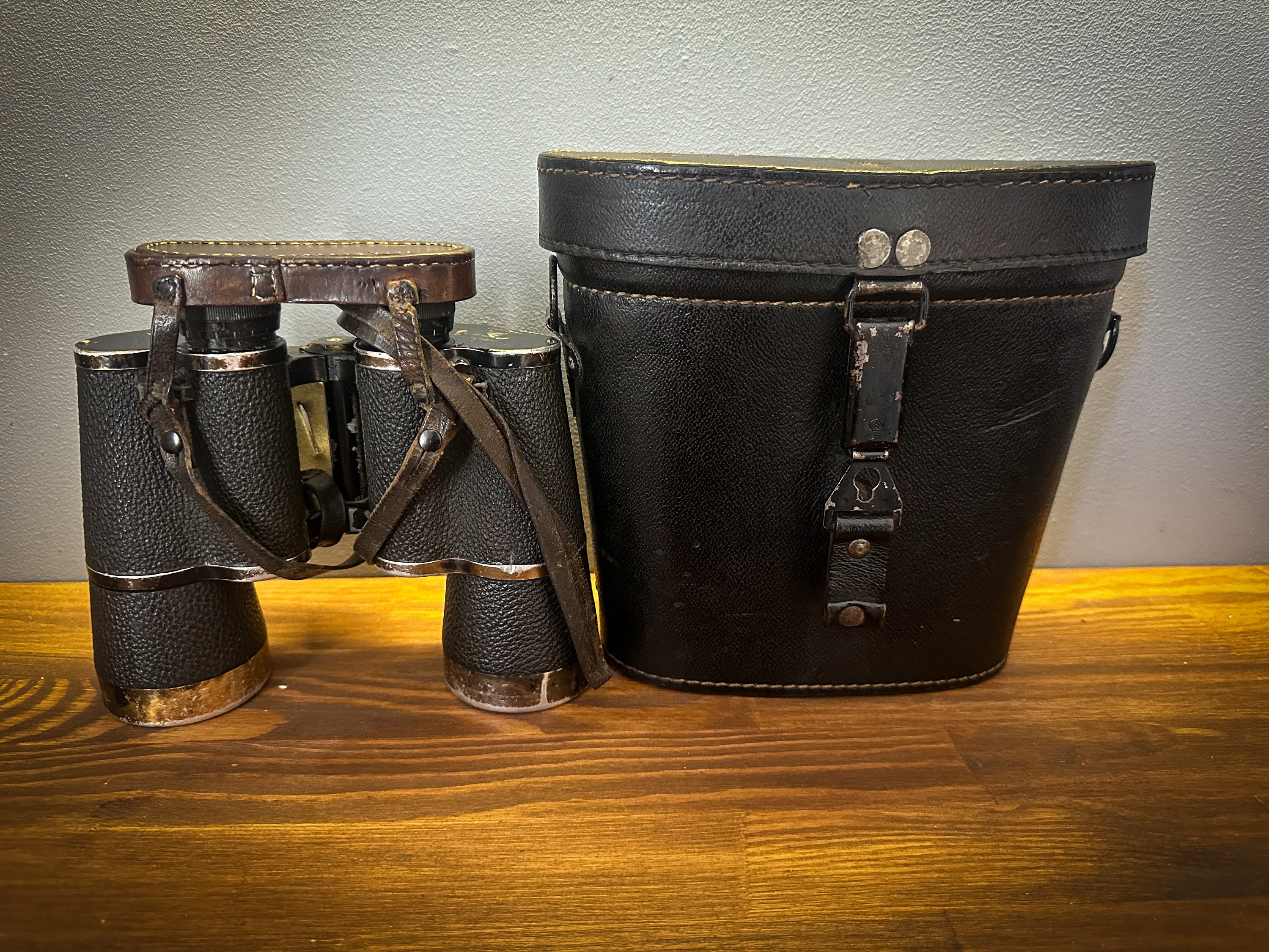 10x50 BEH Dienstglas, WW2 Officers Binoculars, Authentic Leather