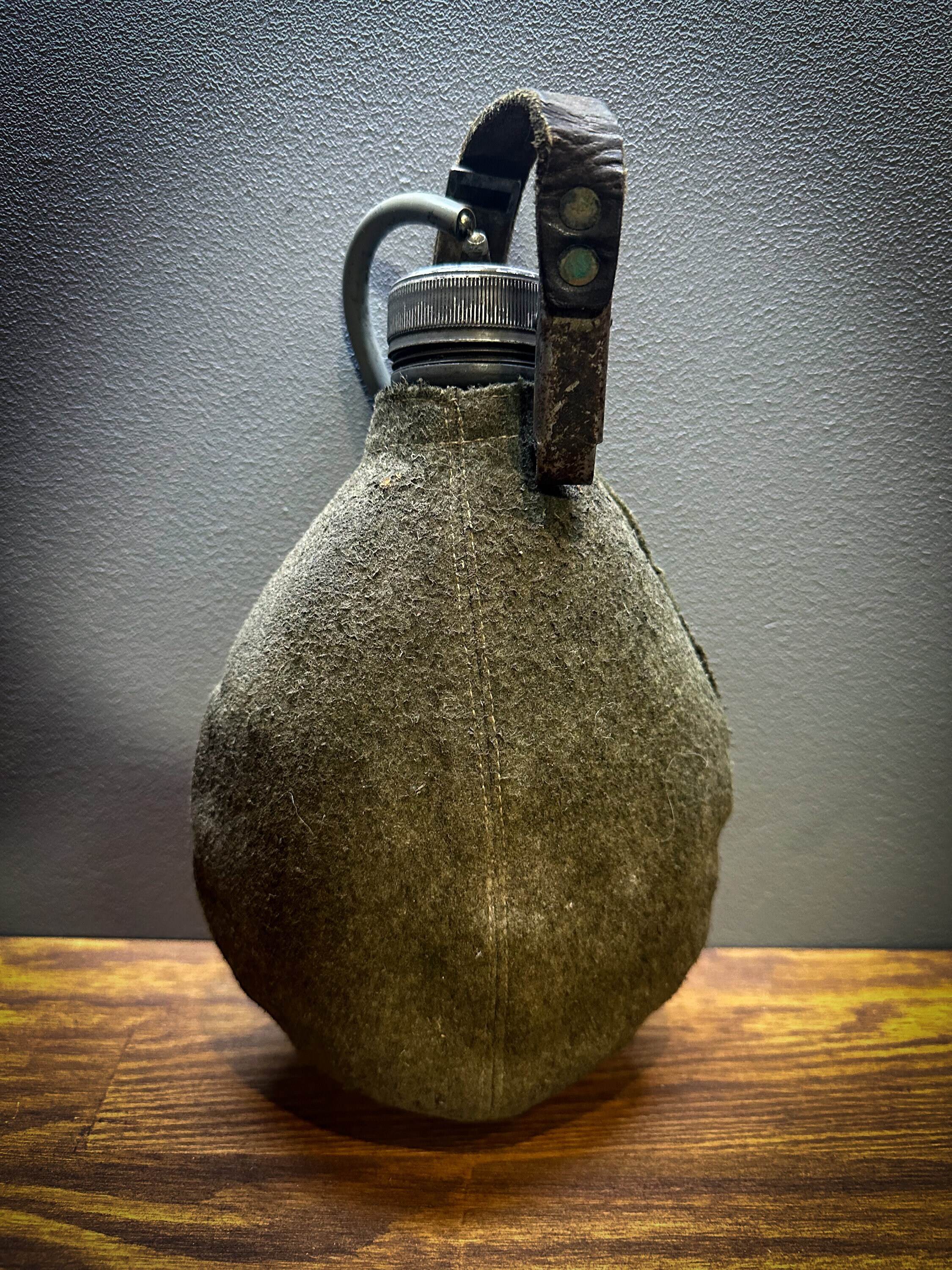 Swedish M31 Canteen, Original Flask, Wool Cover Leather Strap Flask, Army Military, Soldier Kitchen Water Field Gear, Collectible Militaria