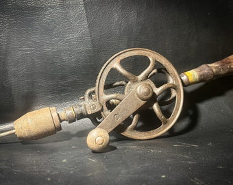 Antieke handboor Vintage handgereedschap Vintage metalen gereedschapsfabriek Industrieel gereedschap Mooie kwaliteit mechanische boor