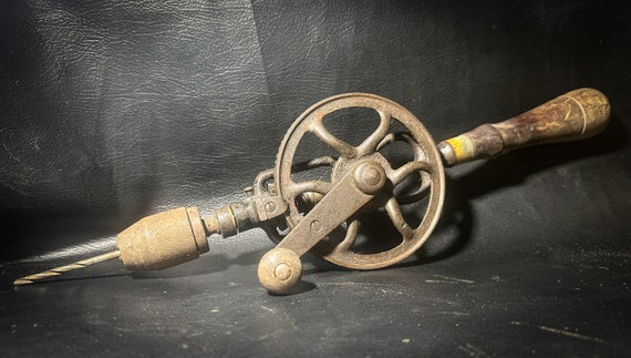 Vilebrequin à Main Ancien En Métal Et Bois - Perceuse à Manivelle Outil Travail Du Bois, Antiquité Originale