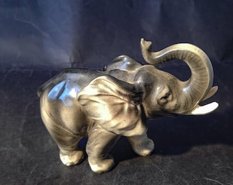 ヴィンテージ ミニチュア 陶器 ライトブルー 象の置物 長さ 4 cm、高さ