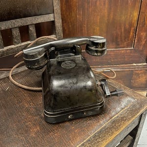 Antique Telephone, Pre War Telephon, Bakelite Telephone, Retro Carbolite Phone, Vintage Home Decor, 1930s Phone, Collectible Telephone