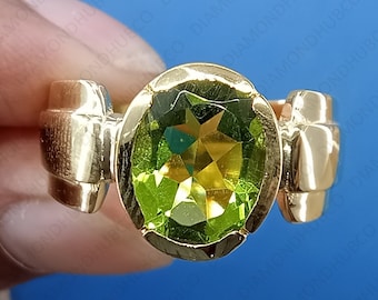 5ctw Oval Peridot Bezel Engagement Ring, Green Gemstone Ring, Unique Diamond Ring, August Birthstone Ring, Bridal Ring, Silver Peridot Ring