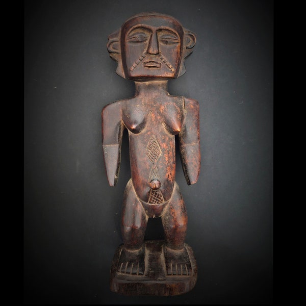 LUBA, Statuette Féminine, RDC | Bois Sculpté Patinr| H : 28,5 cm |  République Démocratique du Congo Art Premier Afrique