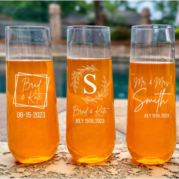 Newlyweds Mr. Mrs. Custom Engraved Engaged Wine Champagne Flutes 45th Anniversary Gift, Champagne Flutes Personalized, Custom Wedding Design