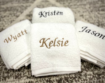 Personalized Towels, Hand Towels, Name Monogram, Personalize Hand Towel, Embroidered Hand Towel, Bathroom Handtowels, Monogrammed Towel