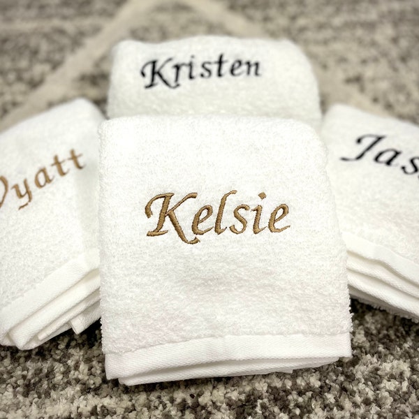 Personalized Towels, Hand Towels, Name Monogram, Personalize Hand Towel, Embroidered Hand Towel, Bathroom Handtowels, Monogrammed Towel