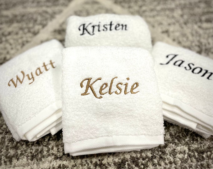 Personalized Towels, Hand Towels, Name Monogram, Personalize Hand Towel, Embroidered Hand Towel, Bathroom Handtowels, Monogrammed Towel