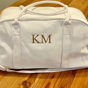 Monogrammed Duffle Bag, Baby Bag, Monogrammed Weekender Bags, Hospital Bag, Monogrammed Duffle Bag, Custom Name Weekender Bags, duffle Classic White