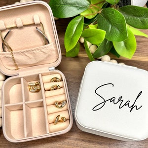 Travel Jewelry Box, Bridesmaid Gifts, Personalized Gifts for Women, Birthday Gifts for Her, Travel Jewelry Case, Leather Jewelry Organizer