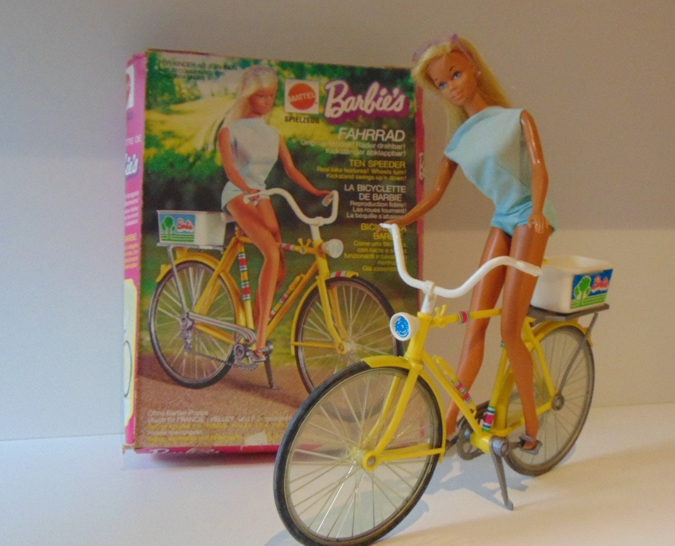 Barbie Real Boneca e Bicicleta - FTV96 - Mattel –