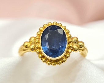 Bague byzantine faite main en or jaune 18 carats avec saphir bleu, bijoux byzantins, bague grecque, bague cadeau, bague en or, milieu du siècle, cadeau de Noël