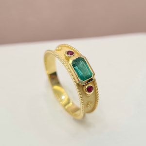 Byzantine Matte and Shiny Ring with Emerald and Rubies • 18K Yellow Gold• Mothers Day Gift • Anniversary Gift For Her • Minimalist Jewellery