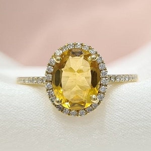 18K Handmade Yellow Gold Ring With Citrine And Diamonds, Engagement Ring, Weddind Ring, Birthday Present, Christmas Gift, Unique, Best Gift