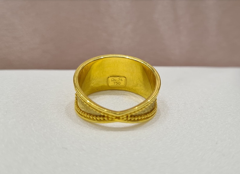 Anillo bizantino de oro amarillo hecho a mano de 18K con zafiro azul, joyería bizantina, anillo griego, anillo de regalo, anillo de oro, mediados de siglo, regalo de Navidad imagen 4