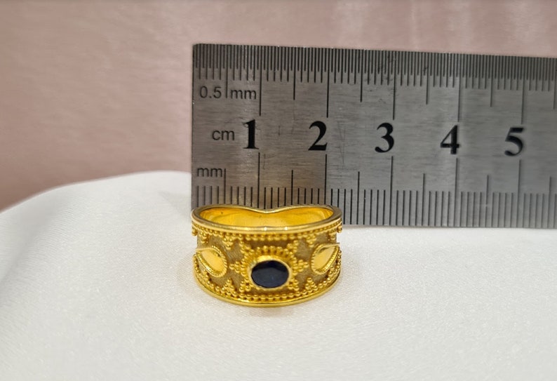 Anillo bizantino de oro amarillo hecho a mano de 18K con zafiro azul, joyería bizantina, anillo griego, anillo de regalo, anillo de oro, mediados de siglo, regalo de Navidad imagen 8