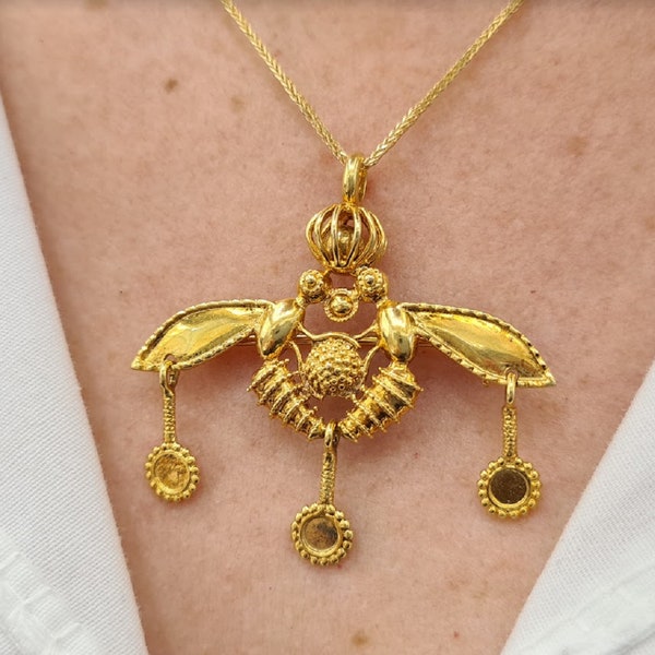 Minoan Honey Bee Brooch/Pendant • 14K Yellow Gold • Malia Bees • Ancient Greek Honey Bee • Minimal Pendant • Minoan Bee • IrmaJewelleryGR