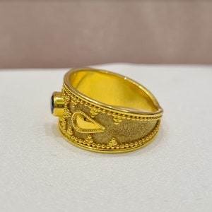 Anillo bizantino de oro amarillo hecho a mano de 18K con zafiro azul, joyería bizantina, anillo griego, anillo de regalo, anillo de oro, mediados de siglo, regalo de Navidad imagen 5