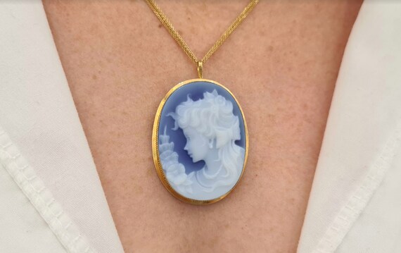 Pendentif Camée Bleu Plaqué Or 18 Carats - Bijou Femme Avec Chaîne En Option