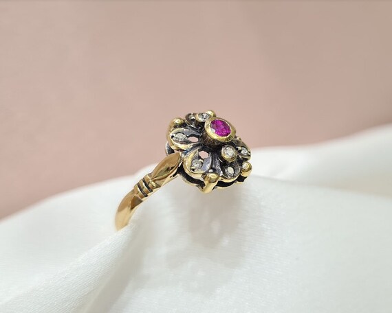 Ruby flower ring gold discount