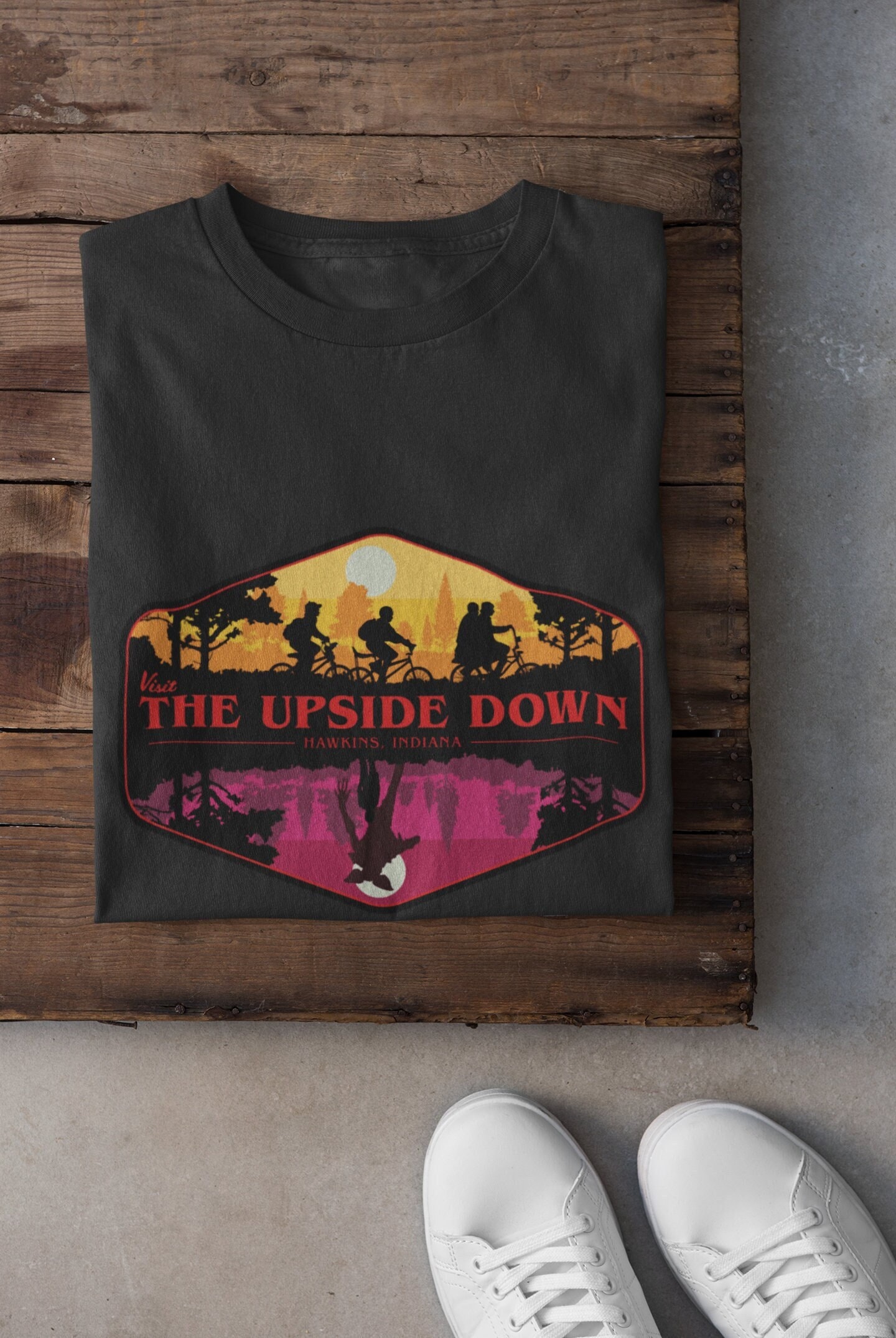 Stranger Things Upside Down Photo Men's T-Shirt – Netflix Official Style - View #9