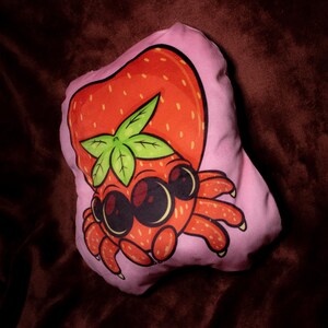 Coussin araignée fraise image 1