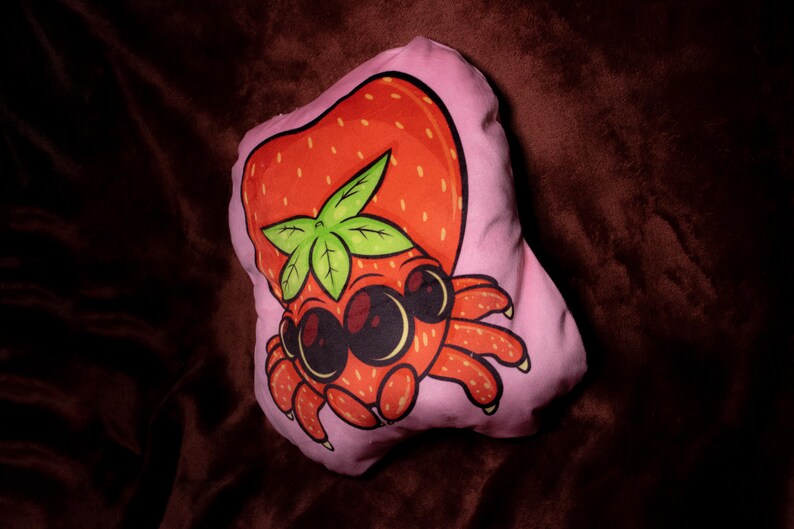 Coussin araignée fraise image 1