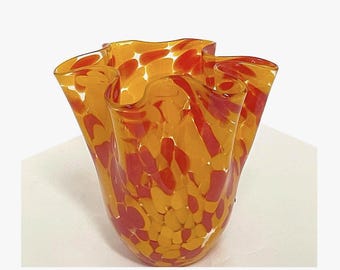 Handgjord Murano-glasvas, orange och röd, Fazzoletto, vintage prickig vas, tillverkad i Italien, Venedig, 1980-talet