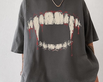 Comfort Colors Vampire Shirt Dracula Retro Unisex Tshirt , Horror Graphic Tee, Goth Girl, Oversize,  Halloween Gift for Him or Her, rur758