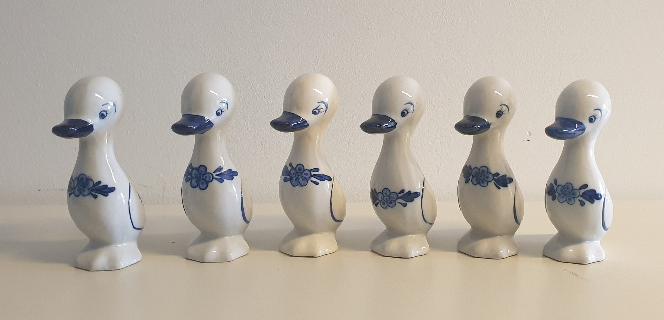 デルフトブルーのアヒルの手描き - デルフトブルーの色 - Etsy 日本