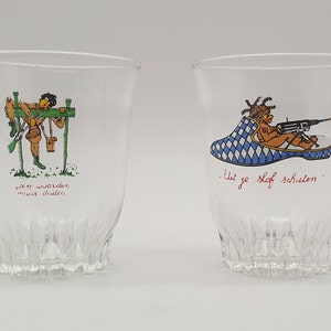Vintage Reims Schnapsgläser - Made in France - 2er Set - Schießen Sie aus Ihrer Haut - Taten sagen mehr als Worte