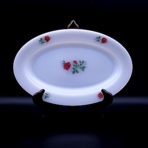 Arcopal serving dish - red roses - Vintage - Made in France