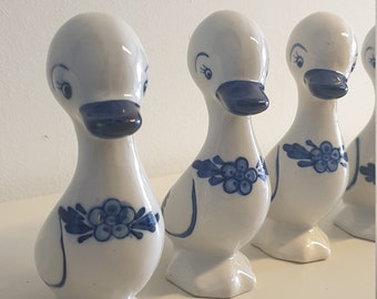 Delft blue duck hand painted - Delft blue colour