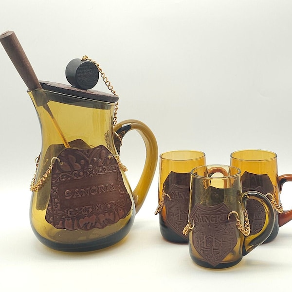 Vintage Sangria-Karaffe/Krug mit Deckel – Tassen – Löffel – Holzdeckel – Braunglas – 1970